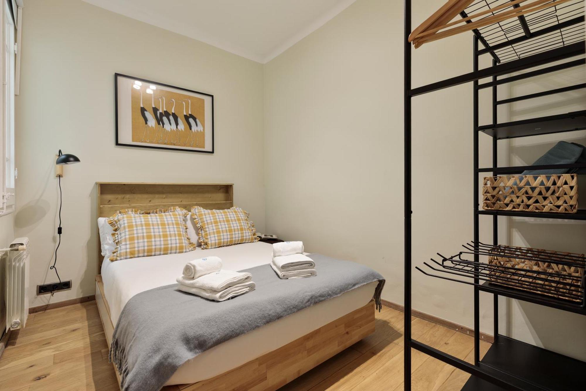 Enjoy Apartments Donna Барселона Екстер'єр фото